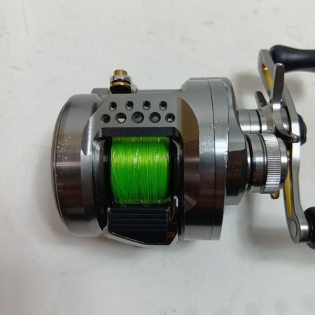 SHIMANO シマノ 釣り用品 リール ベイトリール 045706 23カルカッタコンクエストBFS XGR キズ有 程度B 箱付