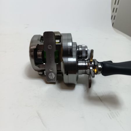 SHIMANO シマノ 釣り用品 リール ベイトリール 045706 23カルカッタコンクエストBFS XGR キズ有 程度B 箱付