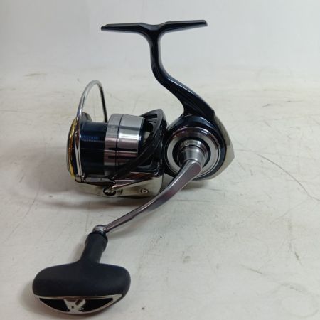 DAIWA ダイワ 060053 釣り用品 リール スピニングリール 19セルテート LT4000-CXH 程度B 箱付