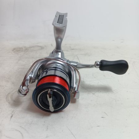 SHIMANO シマノ 04013 釣り用品 リール スピニングリール 19ストラディック C2000S サビ有 程度B 箱付