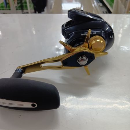 DAIWA ダイワ 247101 釣り用品 リール ベイトリール ティエラLJ IC200L