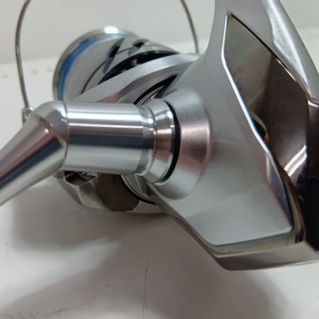 SHIMANO シマノ 045904 釣り用品 リール スピニングリール 23ストラディック 4000XG 程度AB 箱付