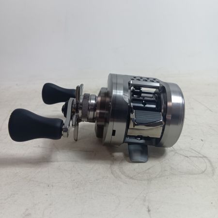SHIMANO シマノ 045690 釣り用品 リール ベイトリール 23カルカッタコンクエストBFS HGL 程度AB