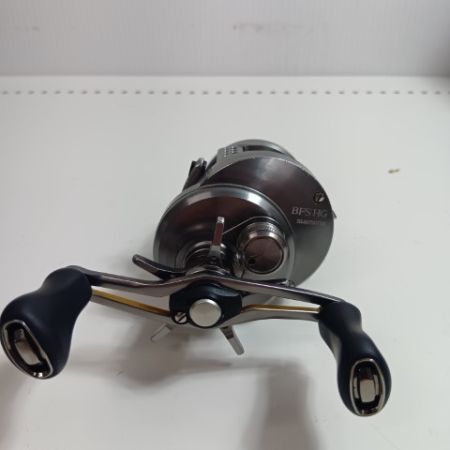 SHIMANO シマノ 03676 釣り用品 リール ベイトリール 17カルカッタ コンクエストBFS HG-L キズ有 程度BC 箱付