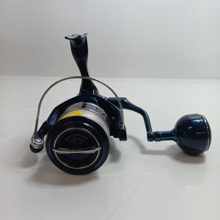 SHIMANO シマノ 047380 釣り用品 リール スピニングリール 24ストラディック 程度B