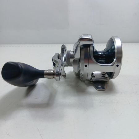 SHIMANO シマノ 03672 釣り用品 リール ベイトリール 17オシアジガー 2001NRHG 程度B