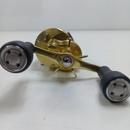 SHIMANO シマノ 045935 釣り用品 リール ベイトリール 23カルカッタコンクエストMD 300XGLH 程度AB リールカバー