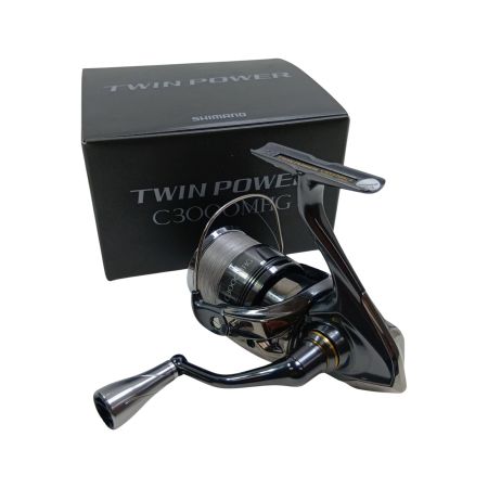 SHIMANO シマノ 046819 釣り用品 リール スピニングリール 24ツインパワー C3000MHG 程度AB 箱付 ハンドルノブはゴメクサスに換装