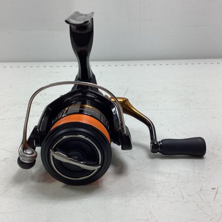 SHIMANO シマノ 045744 釣り用品 リール スピニングリール 22ソアレBB C2000SSPG 程度B 箱付