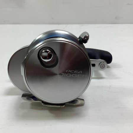 SHIMANO シマノ 03671 釣り用品 リール ベイトリール 17オシアジガー 2000NRHG 程度A 箱付