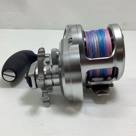 SHIMANO シマノ 03671 釣り用品 リール ベイトリール 17オシアジガー 2000NRHG 程度A 箱付