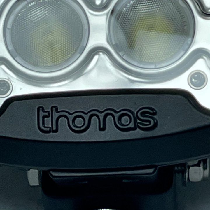 THOMAS ワークライト 5700K HP4-OVAL-60 - 中古工具・電動工具