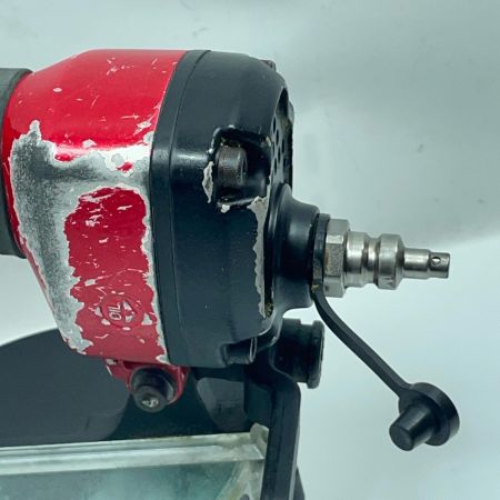 MAKITA マキタ エア釘打ち AR410HR レッド  ケース付 高圧 25~41mm 1687 キズ・ハガレ有