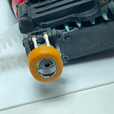 MAKITA マキタ エア釘打ち AR410HR レッド  ケース付 高圧 25~41mm 1687 キズ・ハガレ有