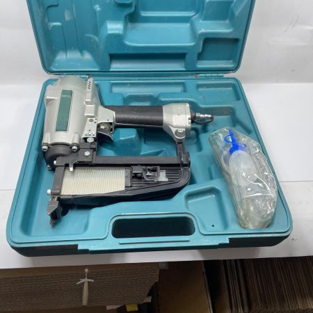 MAKITA マキタ エアタッカ AT1150 ライトグレー 本体のみ 常圧 38~50mm