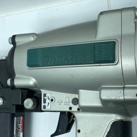 MAKITA マキタ エアタッカ AT1150 ライトグレー 本体のみ 常圧 38~50mm