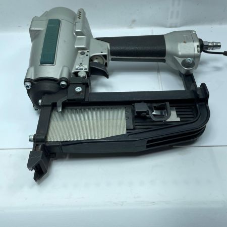 MAKITA マキタ エアタッカ AT1150 ライトグレー 本体のみ 常圧 38~50mm