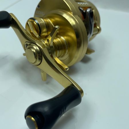 SHIMANO シマノ ベイトリール 15カルカッタコンクエスト 100HG 03437