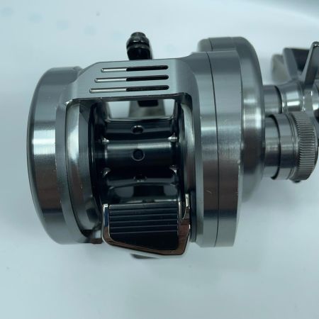 SHIMANO シマノ ベイトリール 20カルカッタコンクエストDC 200HG 04039