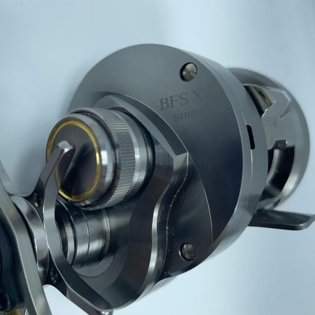 SHIMANO シマノ 23カルカッタコンクエストBFSXG 045713 ウッドハンドル