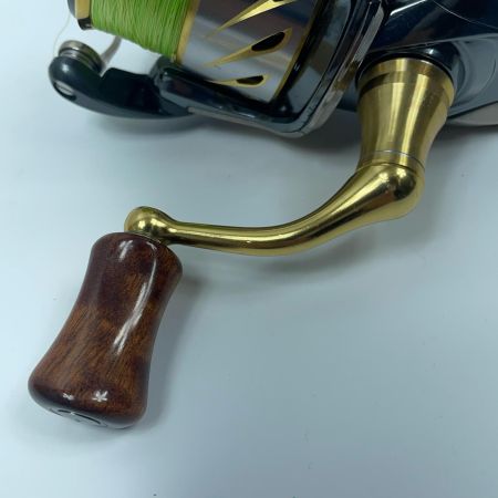 SHIMANO シマノ 14ステラ C2500HGS 03282 本体のみ　ウッドハンドル装着