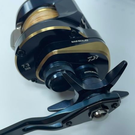 DAIWA ダイワ ベイトリール 352874 25ソルティガ300H