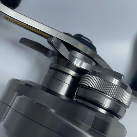 SHIMANO シマノ ベイトリール 23カルカッタコンクエスト BFS XGL 045713 本体のみ