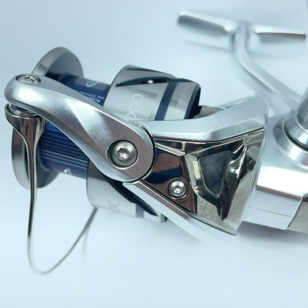 SHIMANO シマノ スピニングリール 23 ストラディック 4000 045881 本体のみ