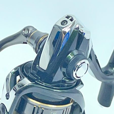 SHIMANO シマノ スピニングリール 18カーディフCI4+ C3000MHG 03935 本体のみ