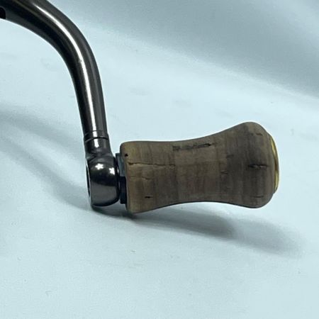 SHIMANO シマノ スピニングリール 18カーディフCI4+ C3000MHG 03935 本体のみ