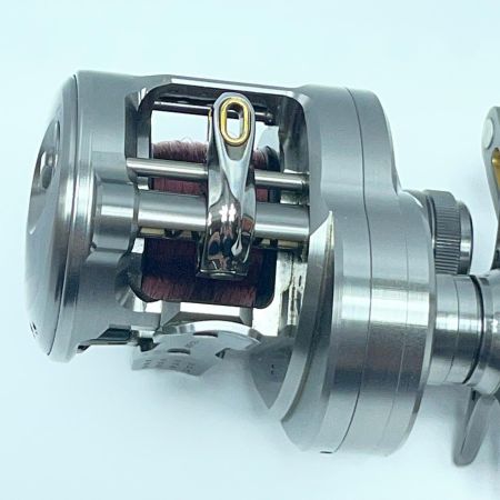 SHIMANO シマノ ベイトリール 23 カルカッタコンクエスト BFS HG 045690