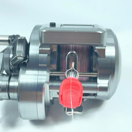 SHIMANO シマノ 両軸リール 26オシアコンクエストCT 300XG 049223 スタジオオーシャンマークハンドル装着 純正ハンドル付