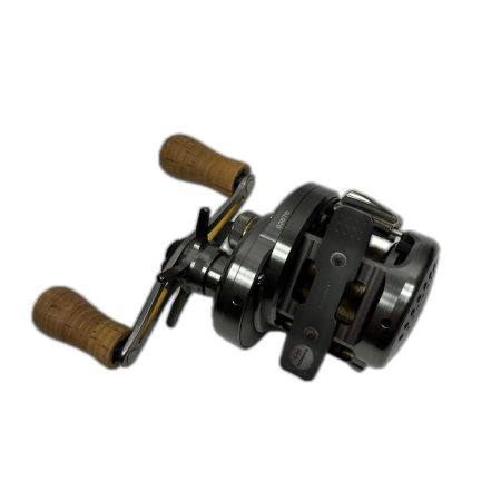 SHIMANO シマノ ベイトリール 17カルカッタ コンクエストBFS 03676