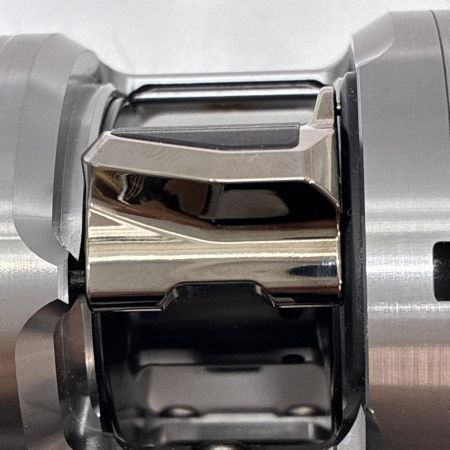 SHIMANO シマノ ベイトリール 26カルカッタコンクエスト DC200HG 048738
