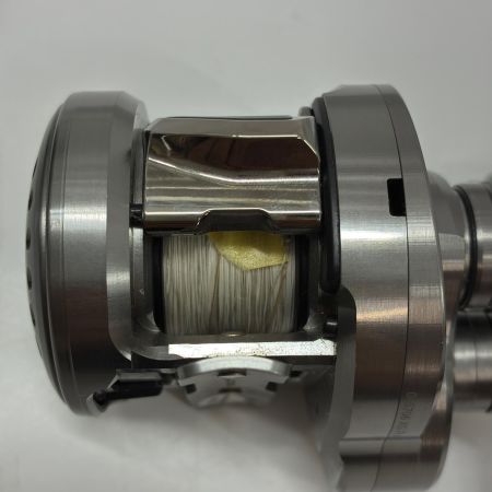 SHIMANO シマノ ベイトリール 23カルカッタコンクエストBFS XGR 045706