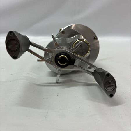 SHIMANO シマノ ベイトリール 26カルカッタコンクエストBFS LTD HG L 箱付 049339