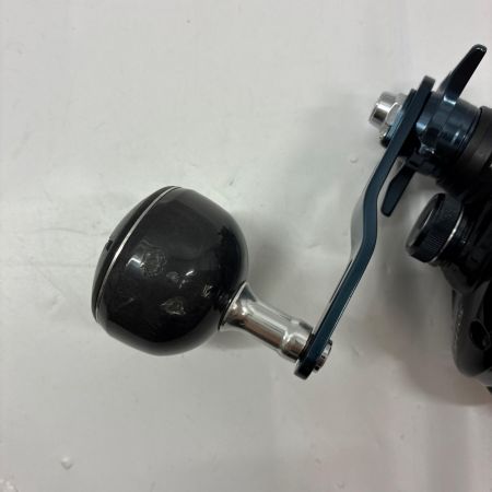 SHIMANO シマノ ベイトリール 17グラップラー 301HG 03744