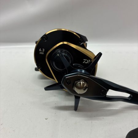 DAIWA ダイワ ベイトリール 25ソルティガ 300 箱付 00631554 (352850)