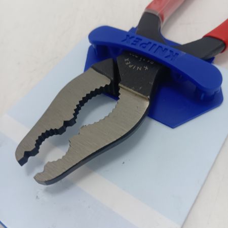 KNIPEX クニペックス 8411-200SB レッド
