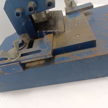 隅切機 鉄板用工具 L90型