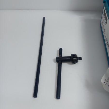 MAKITA マキタ 振動ドリル 　ケース付 コード式 100v 39897 HP2032 ブルー