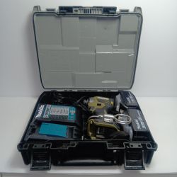 MAKITA マキタ インパクトドライバ　充電器・充電池2個・ケース付 コードレス式 18v 18回 19回 346815 TD173DRGXO オリーブ Bランク