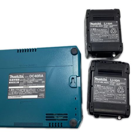MAKITA マキタ インパクトドライバ　充電器・充電池2個・ケース付 充電回数2回+5回 TD002GRDXB ブラック