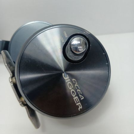 SHIMANO シマノ オシアジガー2000NRHG F COSTOM キズ有 程度B スプール1つ付 04004