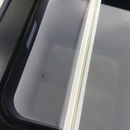 HiKOKI ハイコーキ  コードレス式 冷温庫  UL18DD サンドベージュ