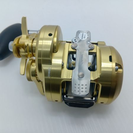 SHIMANO シマノ ベイトリール 18オシアコンクエストCT 300HG 03820