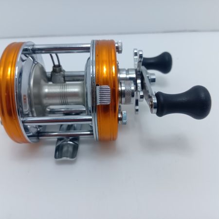 ABU リール ベイトリール  ｱﾝﾊﾞｻﾀﾞｰ 5500C ｻﾝｾｯﾄｵﾚﾝｼﾞ