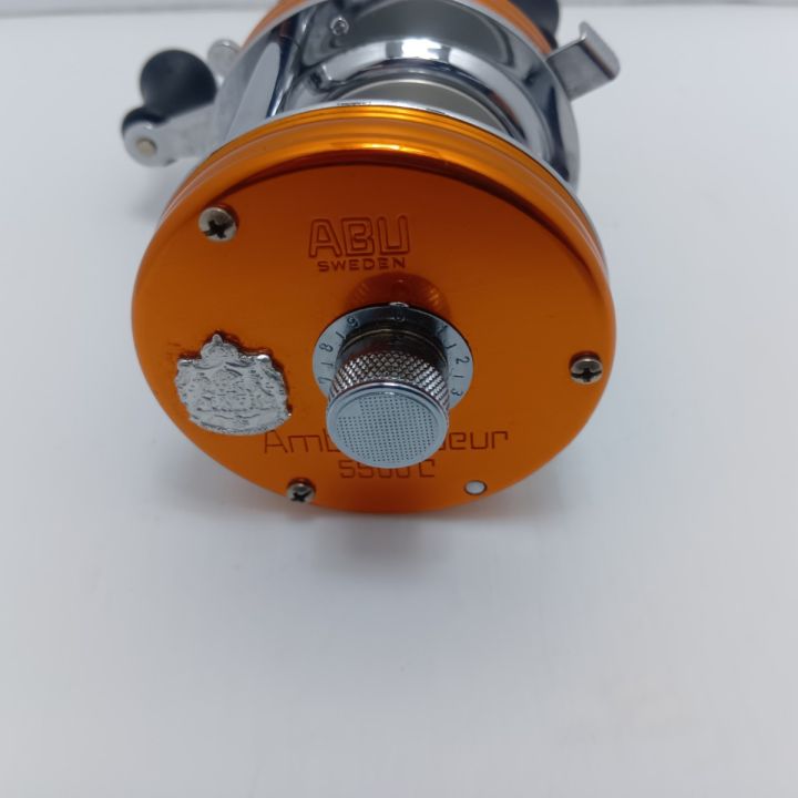 ABU リール ベイトリール ｱﾝﾊﾞｻﾀﾞｰ 5500C ｻﾝｾｯﾄｵﾚﾝｼﾞ - 中古釣り