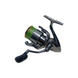 SHIMANO シマノ スピニングリール SHIMANO 03808 18ステラ 4000 程度B ゴリ感あります。 03808 Bランク