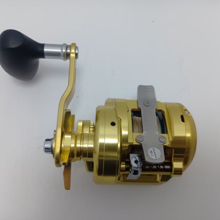 SHIMANO シマノ ベイトリール 03822